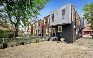 Stylish 4 bedroom home near Philadelphia