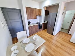 Springfield Park Apartment