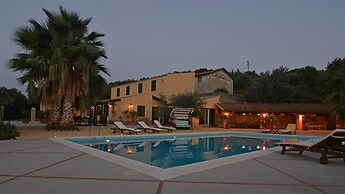 Villa Le Sorbe 12 in Caronia