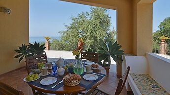 Villa Le Sorbe 12 in Caronia