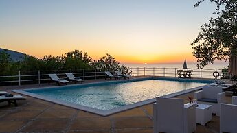 Villa Le Sorbe 12 in Caronia