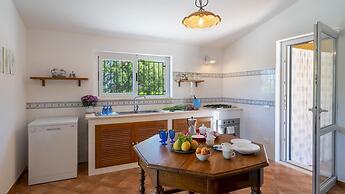 Villa Le Sorbe 12 in Caronia