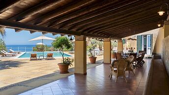 Villa Le Sorbe 12 in Caronia