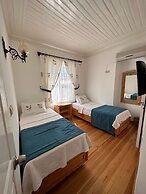 Adadaki Evimiz Bozcaada