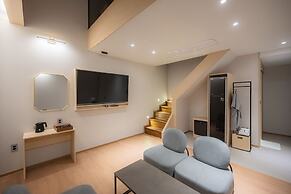 Brown Dot Hotel Gijang Station