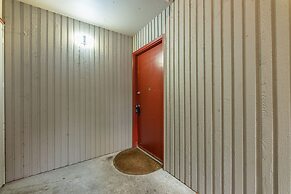 Cute Delightfully Remodeled Spacious Condo 2 Bedroom Condo by Redawnin