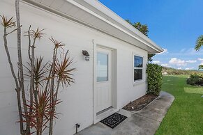 The Beach House 2 2 Bedroom Home by Redawning