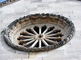 A2 - Luxury apt in Center, Just 5min From Beach