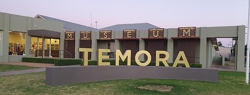 Temora Motel