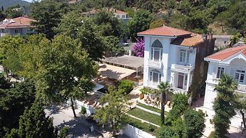 Ikigai Hotel Villa Rifat