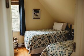 The Carriage House Inn