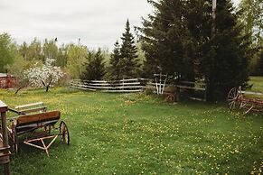 The Carriage House Inn