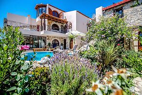 Elia Woodstone Houses