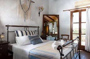 Elia Woodstone Houses