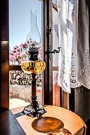 Elia Woodstone Houses