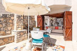 Elia Woodstone Houses