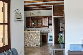 Elia Woodstone Houses