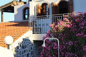 Elia Woodstone Houses