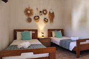 Elia Woodstone Houses