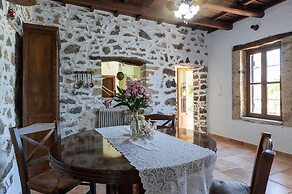 Elia Woodstone Houses