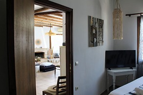 Elia Woodstone Houses