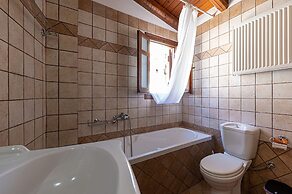 Elia Woodstone Houses