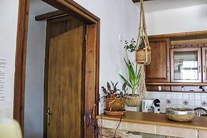 Elia Woodstone Houses