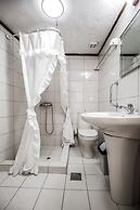 Elia Woodstone Houses