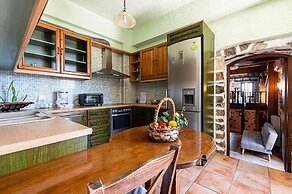 Elia Woodstone Houses