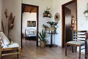 Elia Woodstone Houses