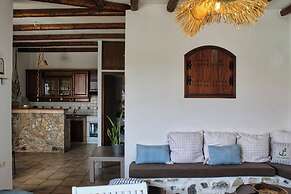 Elia Woodstone Houses