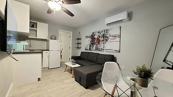 Barefoot Mailman Inn & Suites