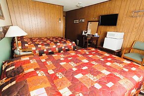 Love Hotels Voyageur by OYO at International Falls MN