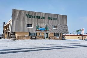 Love Hotels Voyageur by OYO at International Falls MN