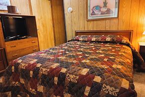 Love Hotels Voyageur by OYO at International Falls MN