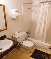 Love Hotels Voyageur by OYO at International Falls MN