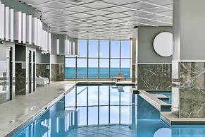 Ocean Surfers Paradise - GCLR