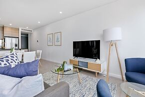 Ocean Surfers Paradise - GCLR