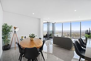 Ocean Surfers Paradise - GCLR