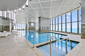 Ocean Surfers Paradise - GCLR