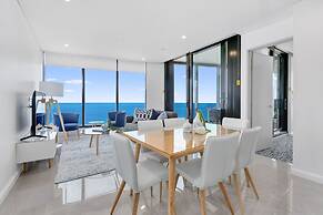 Ocean Surfers Paradise - GCLR