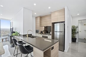 Ocean Surfers Paradise - GCLR