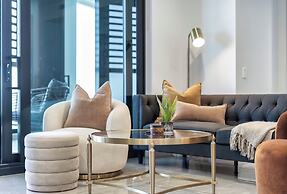 Ocean Surfers Paradise - GCLR