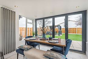 Stunning Cottage With hot Tub, North Wales Coast