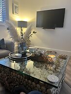 Stunning Cottage With hot Tub, North Wales Coast