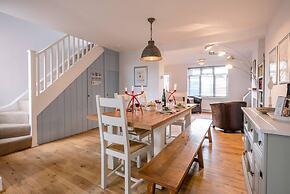 Sandy Lane Cottage in Reydon by Air Manage Suffolk