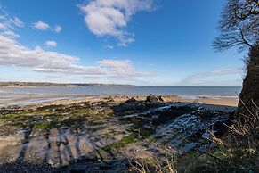Sunningdale - Beach Side Cottage Sea Views Parking