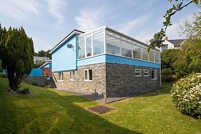 Sunningdale - Beach Side Cottage Sea Views Parking