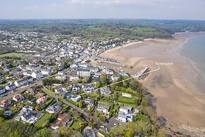 Sunningdale - Beach Side Cottage Sea Views Parking
