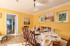 Sunningdale - Beach Side Cottage Sea Views Parking